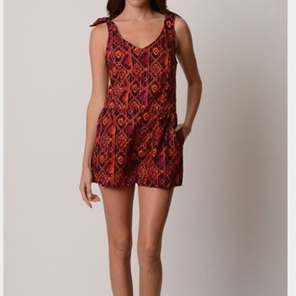 Miley Cyrus Max Azria Romper NWT - Picture 4 of 5